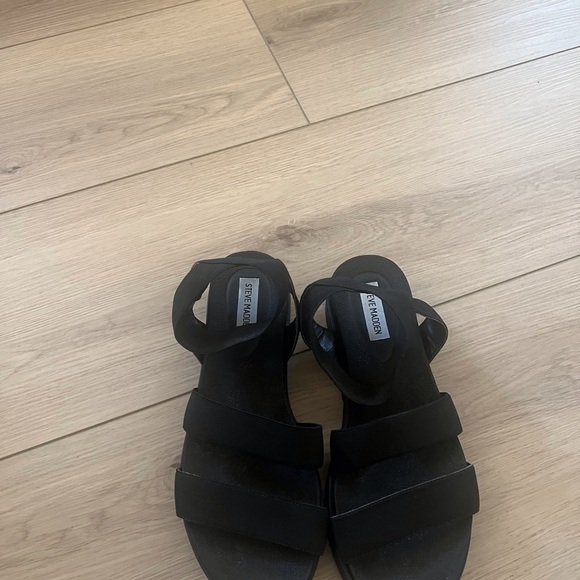 Steve Madden Flat Sandals Black Women’s Size 7.5 - Picture 1 of 8
